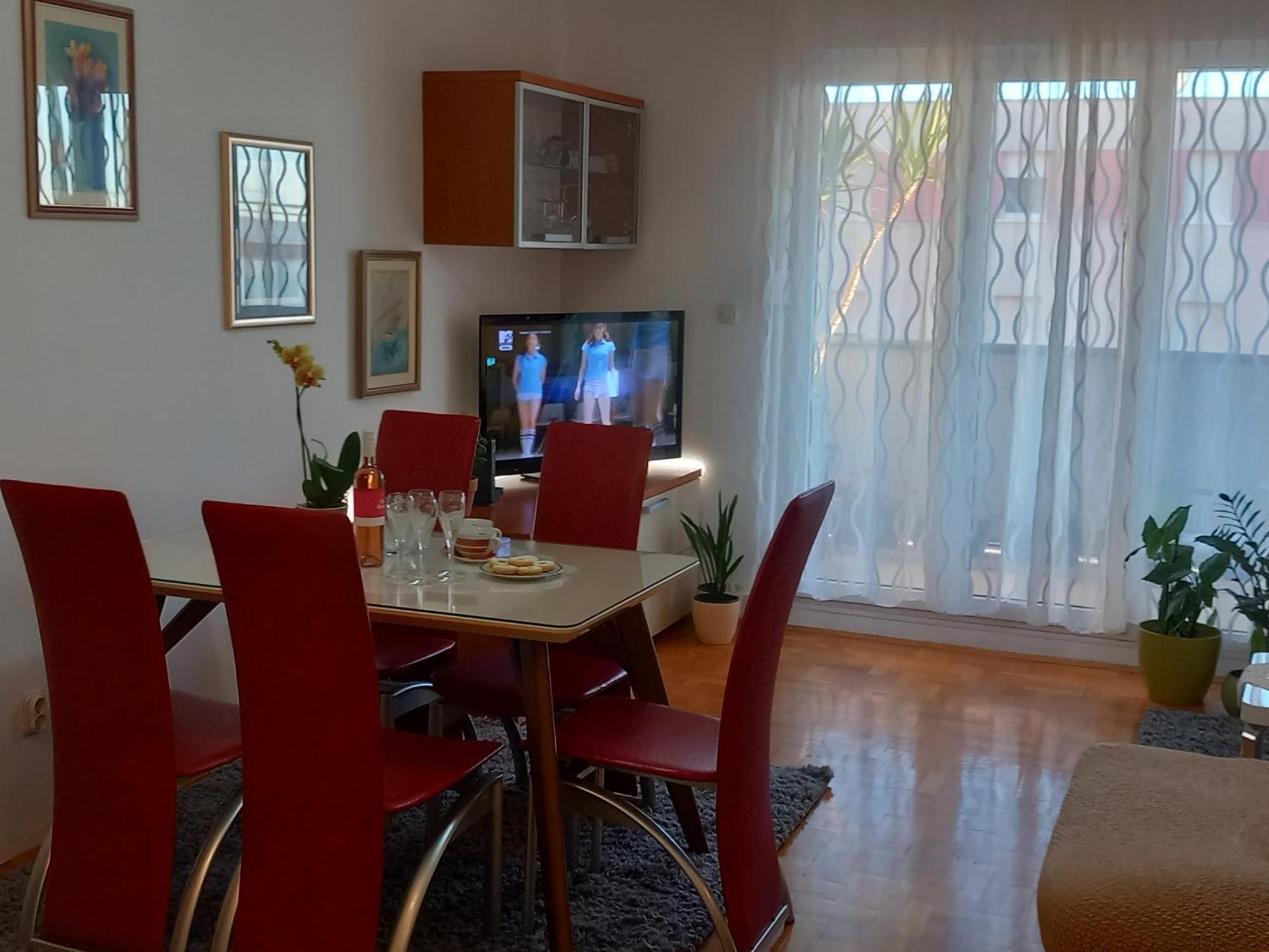 Apartment Harmony - Pleasant And Comfortable Place With A Balcony And A Secured Garage Split Dış mekan fotoğraf